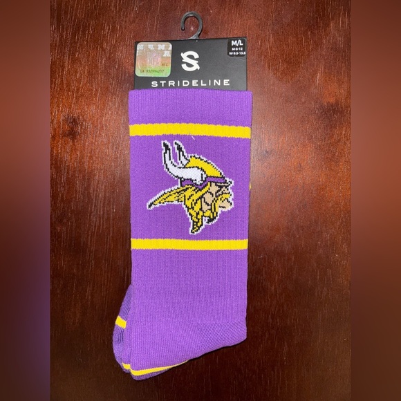 MINNESOTA VIKINGS STRIDELINE CREW SOCKS NWT MEN’S SHOE SIZE 8-12 - Picture 1 of 2